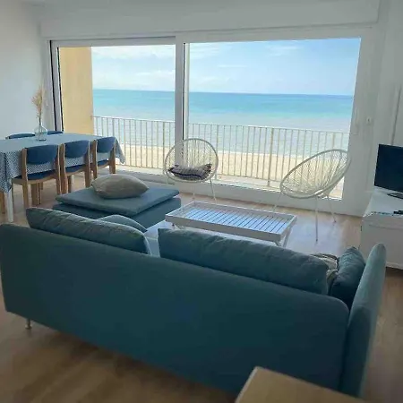 Face A La * Neufchâtel-Hardelot