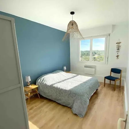 Face A La * Neufchâtel-Hardelot